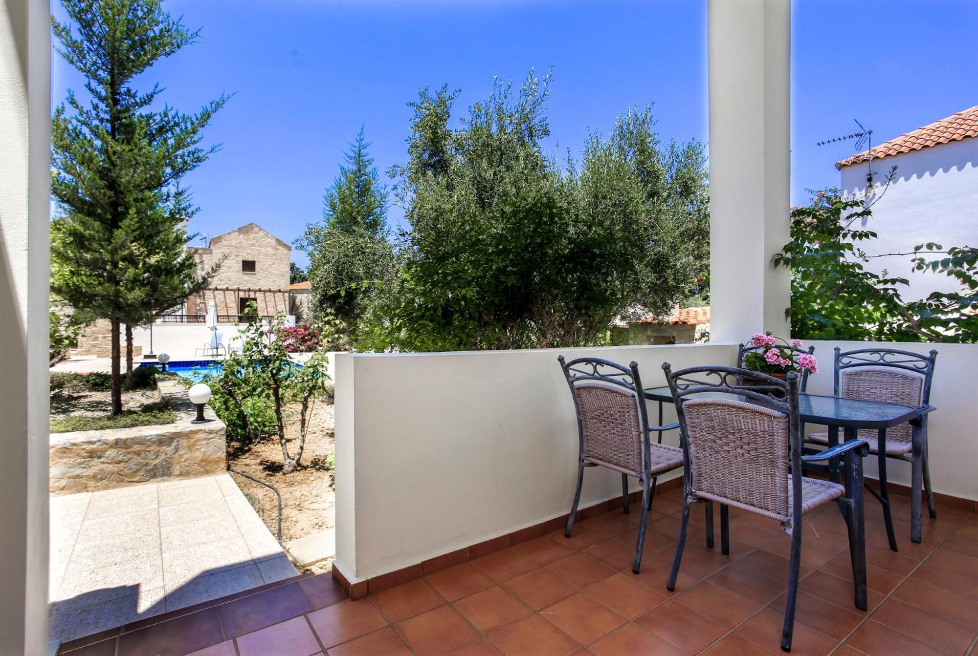 Douliana Villas Room photo
